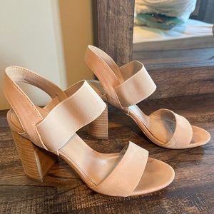 Light pink/nude Aldo block heels